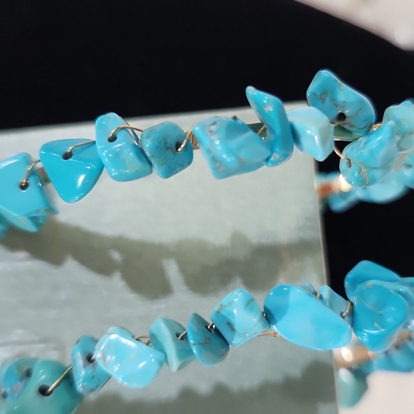 🔹️Atterri 🔹️Natural Turquoise Stone Round Hoop  Earrings - Picture 7 of 7